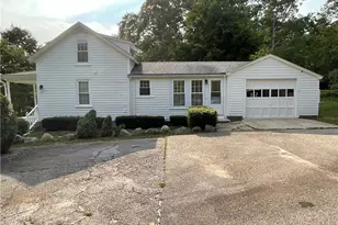 37 Ryefield Rd, Scituate, RI 02831 - Photo 2