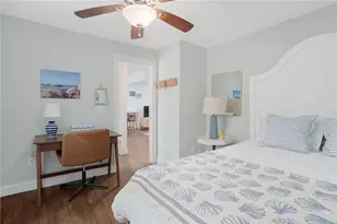 70 Carroll Ave, Newport, RI 02840 - Photo 16