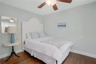 70 Carroll Ave, Newport, RI 02840 - Photo 18