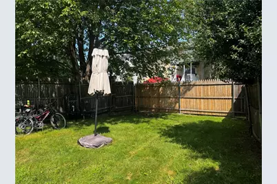 89 Manomet Street, Providence, RI 02908 - Photo 16