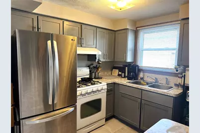 89 Manomet Street, Providence, RI 02908 - Photo 2