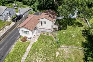 1140 Mt Pleasant Rd, Burrillville, RI 02830 - Photo 4