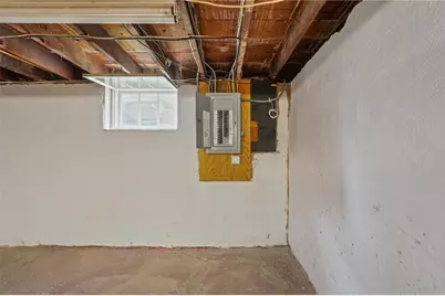 151 Bloomfield Street, Pawtucket, RI 02861 - Photo 32