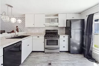20 Krzak Road, North Kingstown, RI 02852 - Photo 8