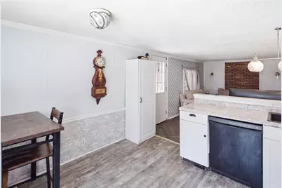 20 Krzak Road, North Kingstown, RI 02852 - Photo 12