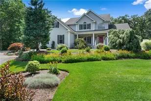 22 Stoney Dr, North Smithfield, RI 02896 - Photo 1