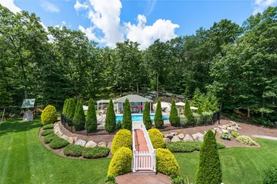 22 Stoney Drive, North Smithfield, RI 02896 - Photo 4