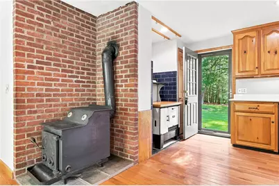 320 Shannock Road, South Kingstown, RI 02879 - Photo 10