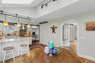20 Edwin St, Barrington, RI 02806 - Photo 10