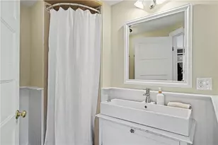 20 Edwin St, Barrington, RI 02806 - Photo 16