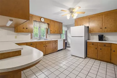 703 Pound Hill Road, North Smithfield, RI 02896 - Photo 4