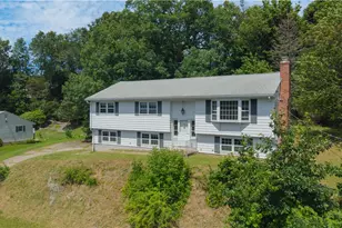 5 Allan Dr, Lincoln, RI 02865 - Photo 2