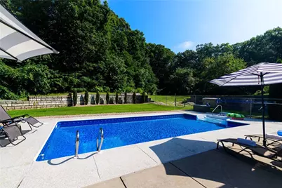 39 Robin Hollow Lane, Westerly, RI 02891 - Photo 4