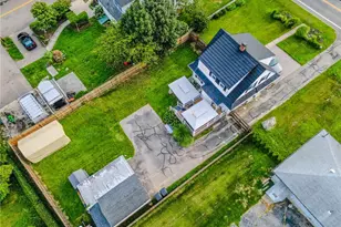 124 Beach St, Westerly, RI 02891 - Photo 24