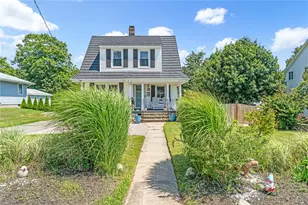 124 Beach St, Westerly, RI 02891 - Photo 1