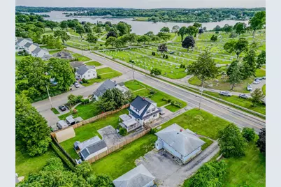 124 Beach Street, Westerly, RI 02891 - Photo 2