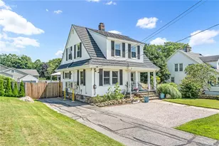 124 Beach St, Westerly, RI 02891 - Photo 4