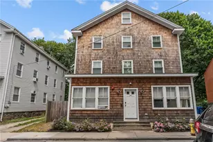 16 Brinley St, Newport, RI 02840 - Photo 2