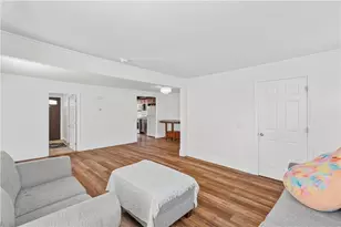 64 Appleton St, Providence, RI 02909 - Photo 4