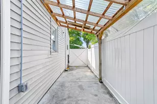 64 Appleton St, Providence, RI 02909 - Photo 36