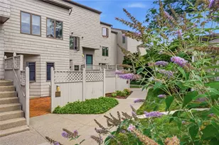 45 Sea Breeze Ln, Bristol, RI 02809 - Photo 1