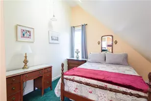 54 Malbone Rd, Newport, RI 02840 - Photo 6