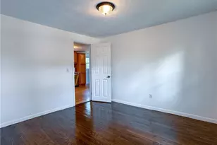 17 Atlantic Ave, Warwick, RI 02888 - Photo 32