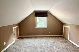 19 Annette Ave, Pawtucket, RI 02861 - Photo 16