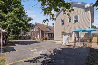 142 Oxford Street, Providence, RI 02905 - Photo 42