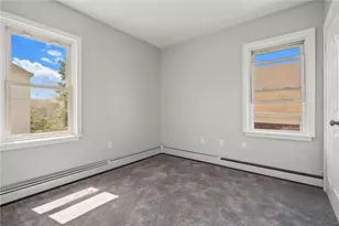 142 Oxford St, Providence, RI 02905 - Photo 6