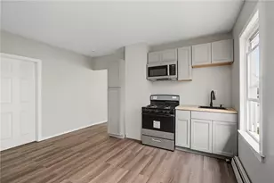 142 Oxford St, Providence, RI 02905 - Photo 4
