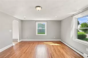 36 Newfield Ave, Warwick, RI 02888 - Photo 4