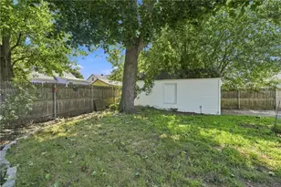 36 Newfield Ave, Warwick, RI 02888 - Photo 24
