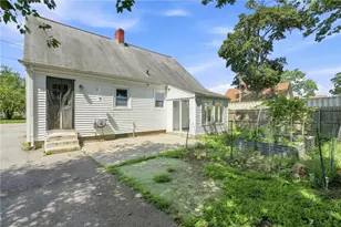36 Newfield Ave, Warwick, RI 02888 - Photo 38