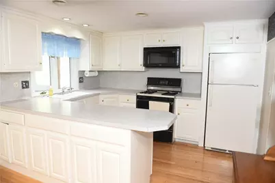 20 Bicentennial Way, North Providence, RI 02911 - Photo 4