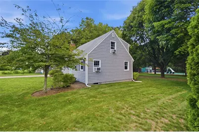 60 Brookwood Road, South Kingstown, RI 02879 - Photo 4