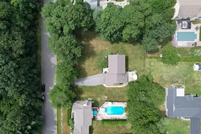 21 Buxton Drive, Cranston, RI 02921 - Photo 6