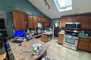 3 Dawley St, Coventry, RI 02816 - Photo 10