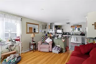 19 Peace St, Warwick, RI 02888 - Photo 6