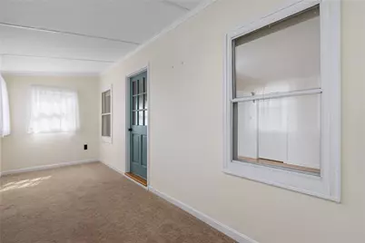 37 Reservoir Road, Middletown, RI 02842 - Photo 8