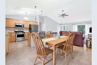85 Spooner Street, Warwick, RI 02886 - Photo 16