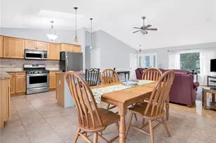 85 Spooner St, Warwick, RI 02886 - Photo 16