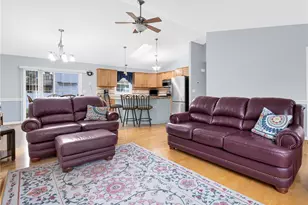 85 Spooner St, Warwick, RI 02886 - Photo 10