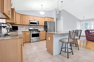 85 Spooner St, Warwick, RI 02886 - Photo 4