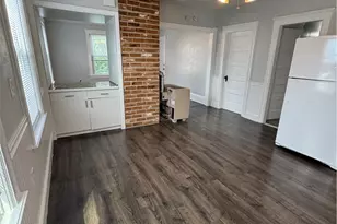 17 Booth Ave, Pawtucket, RI 02861 - Photo 2