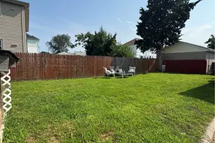 17 Booth Ave, Pawtucket, RI 02861 - Photo 14