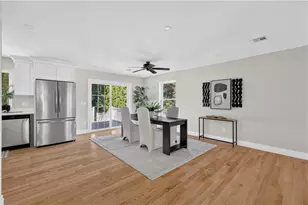 31 Tucker St, Warwick, RI 02886 - Photo 4