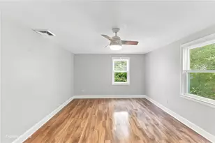 31 Glossop St, Providence, RI 02911 - Photo 8
