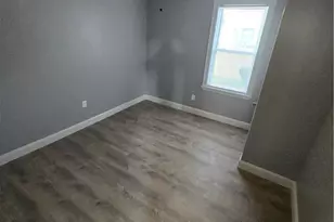 6 Winthrop St, Cranston, RI 02910 - Photo 6