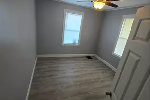6 Winthrop St, Cranston, RI 02910 - Photo 4